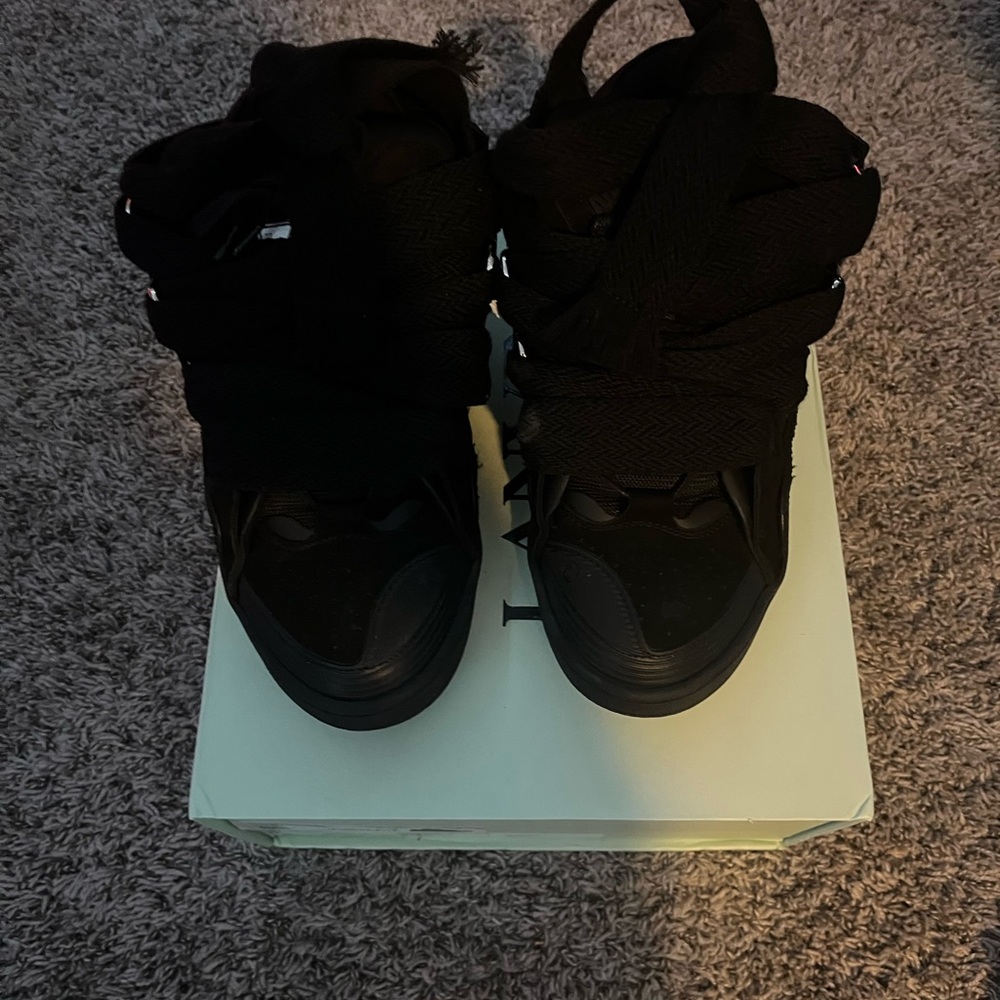 Triple black lanvin curbs - 44